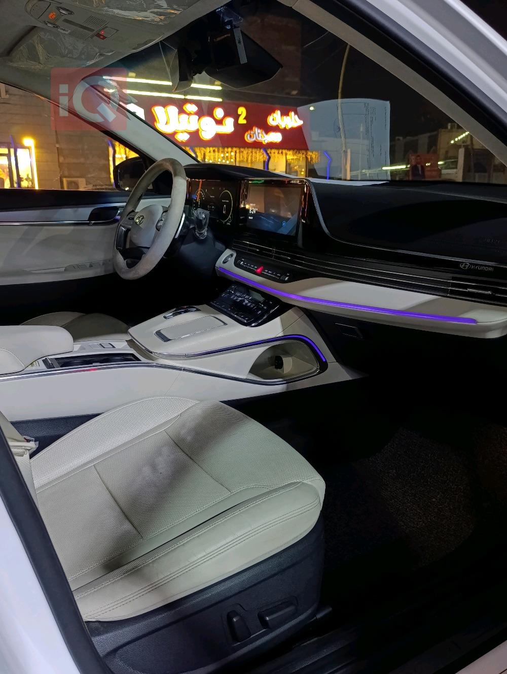 هیوندای ازێرا